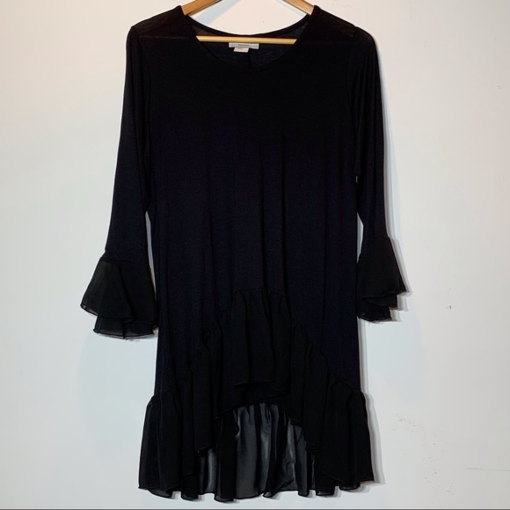 EUC Shane Lee Inc Black Ruffle Trim Tunic‎ Top